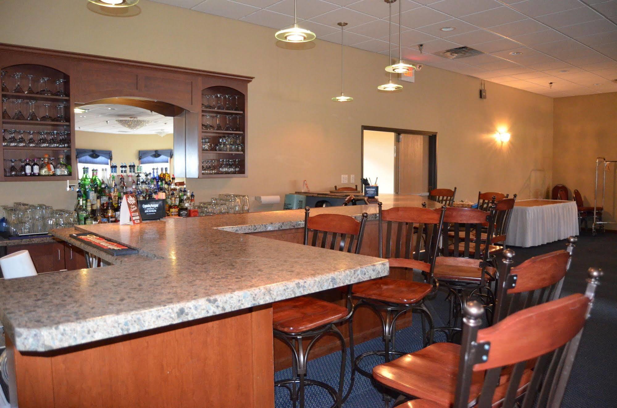Econo Lodge Rice Lake Exteriör bild